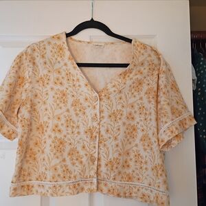 Charming Floral V-Neck Blouse